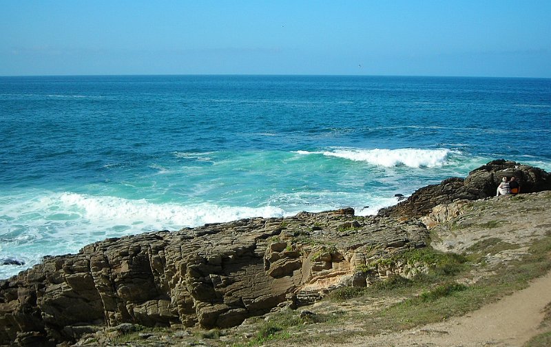 2011-09-22 08 Sur la Cote sauvage On prend le temps d admirer.JPG